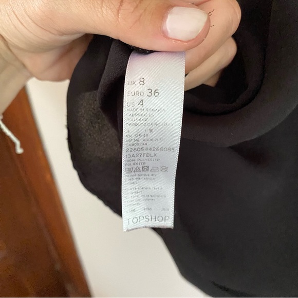 Topshop Simple Black Tank - Picture 2 of 4